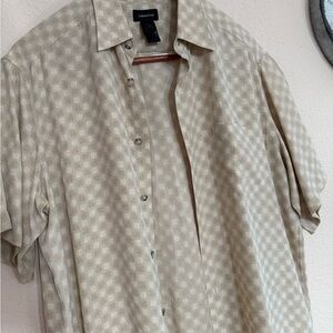 Claiborne Men's silk Patterned Button Down Shirt